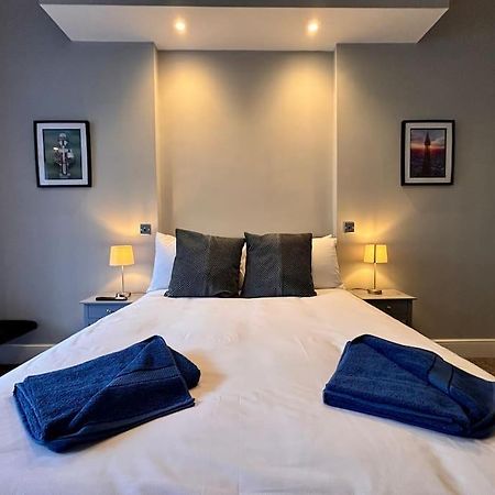 Teds Apartments-Town Centre-Apt2 แบล็คพูล ภายนอก รูปภาพ